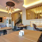 Alesta Midtown 4*